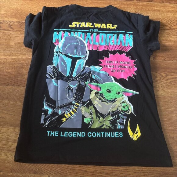 Star Wars Baby Yoda short sleeve graphic tee in size S - Picture 3 of 4